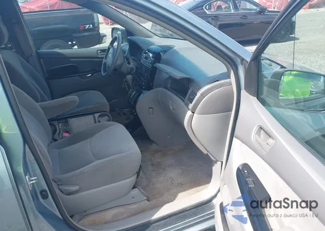 2005 Toyota Sienna Le z USA, uszkodzony, nr VIN 5TDZA23C85S224465